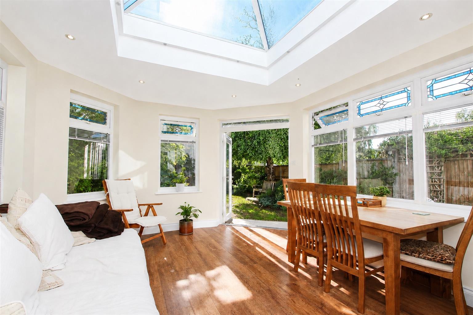 Anglesey Gardens, Carshalton